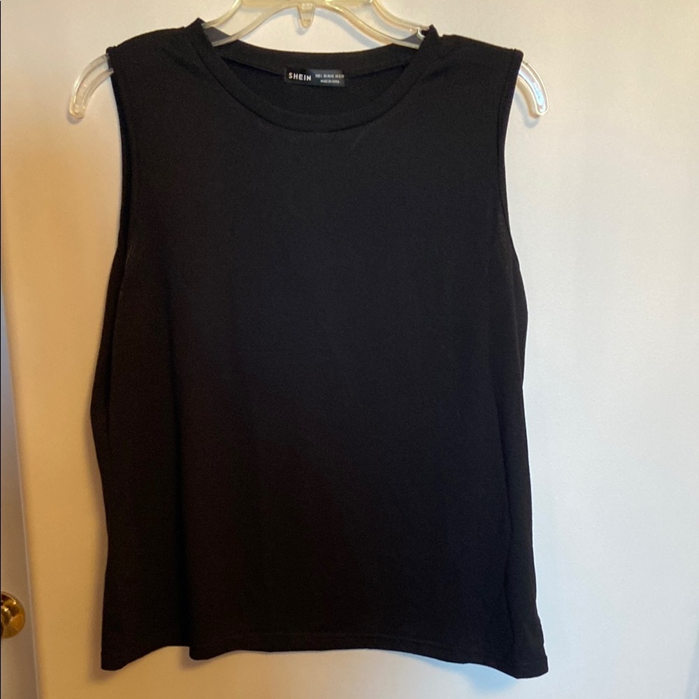 ⭐️SHEIN Black Sleeveless Top